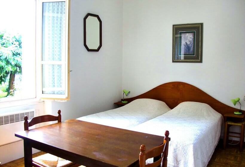 إستوديو قياسى, Résidence Royal Bearn