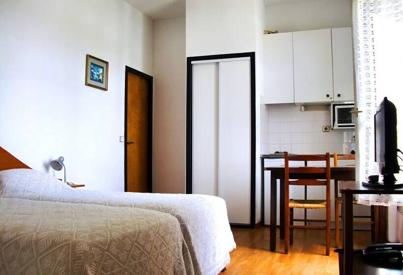 إستوديو قياسى, Résidence Royal Bearn