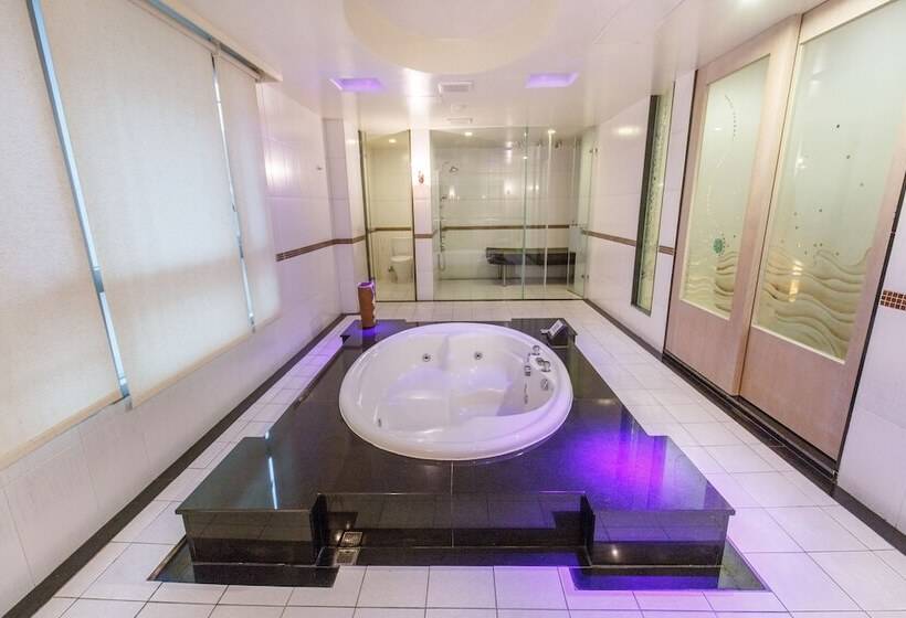 اتاق سوپریور, Slv Hotel Group Slv Business