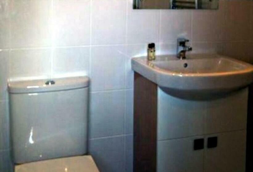 غرفة قياسية, Clifton