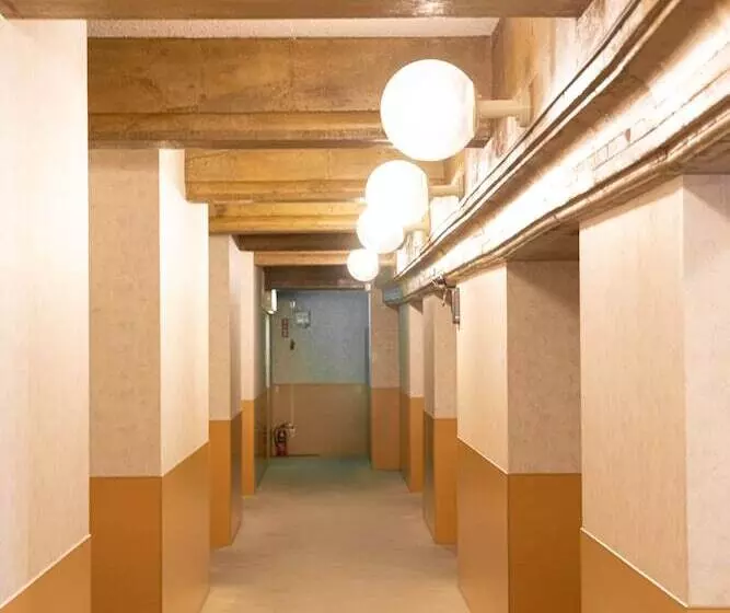 ファミリールーム, Ymca Asia Youth Center