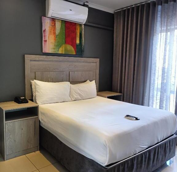Номер Стандарт, Khayalami Hotel Mbombela