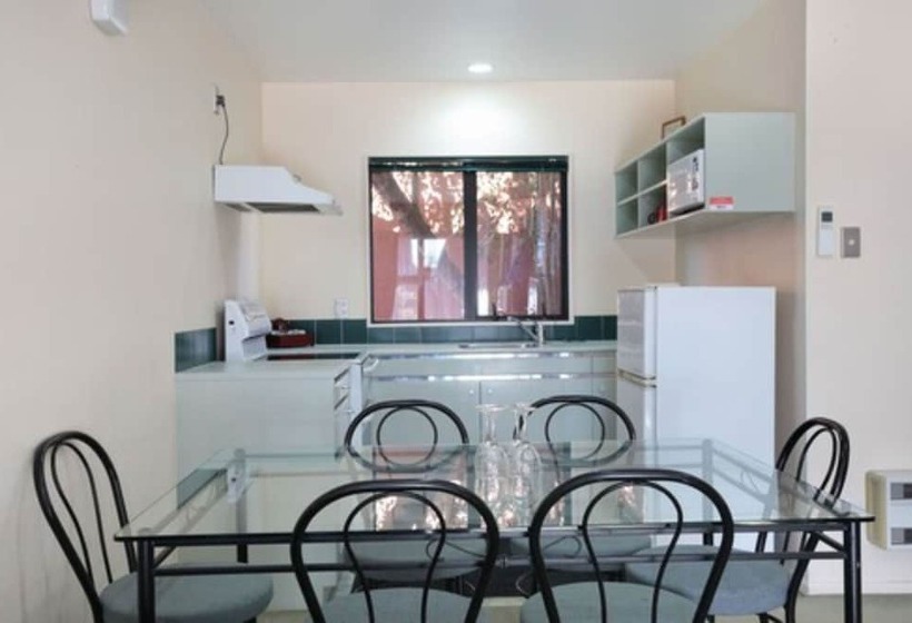 ファミリールーム, Pavilion Motel & Conference Centre