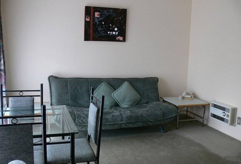 ファミリールーム, Pavilion Motel & Conference Centre