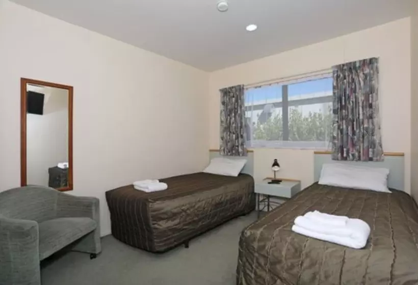 آپارتمان 1 خوابه, Pavilion Motel & Conference Centre