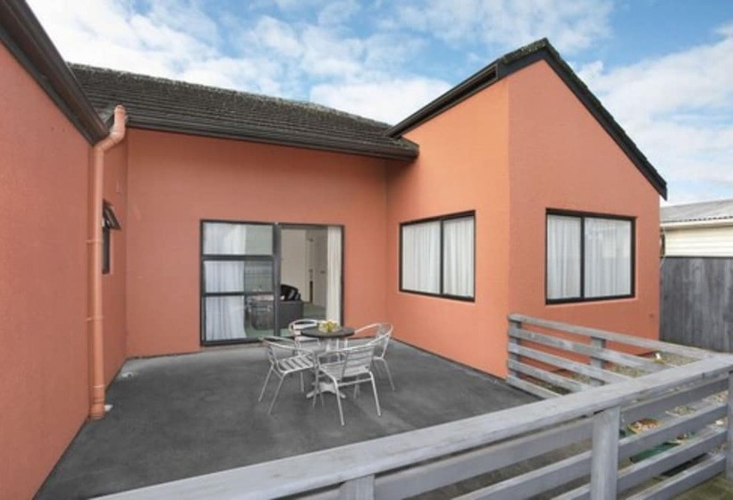 ファミリールーム, Pavilion Motel & Conference Centre