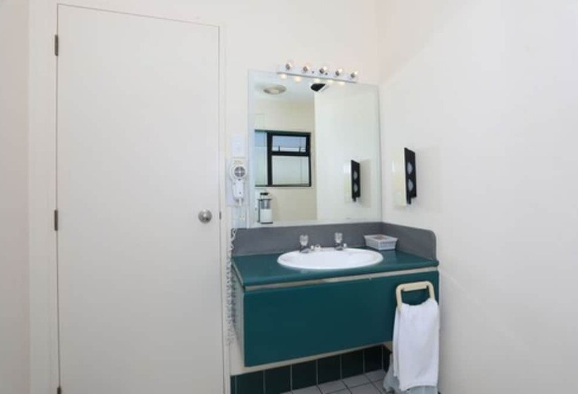 شقة غرفة واحدة, Pavilion Motel & Conference Centre