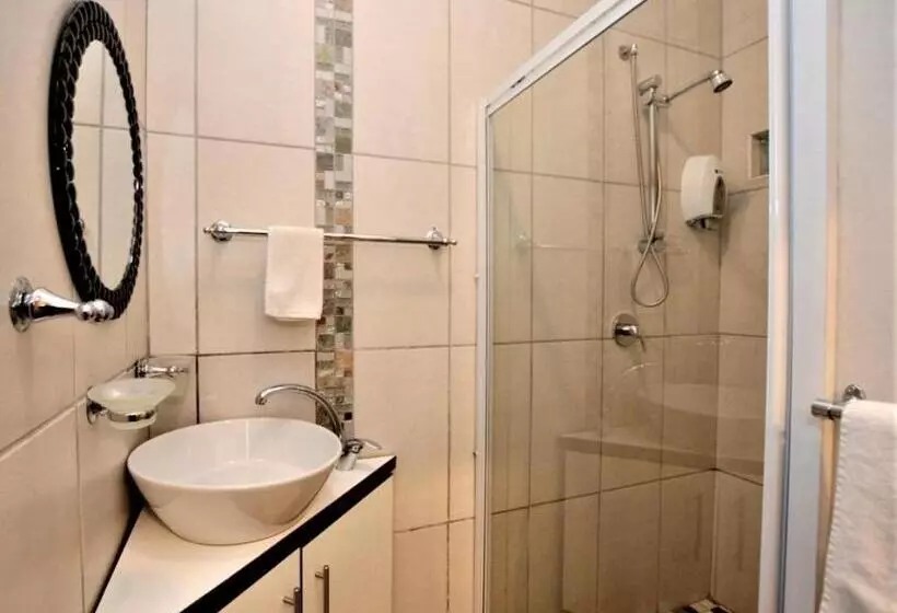 اتاق راحتی, Amarachi Guesthouse