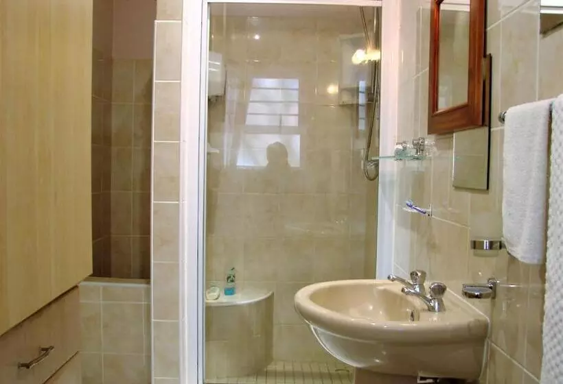 اتاق لوکس, Amarachi Guesthouse