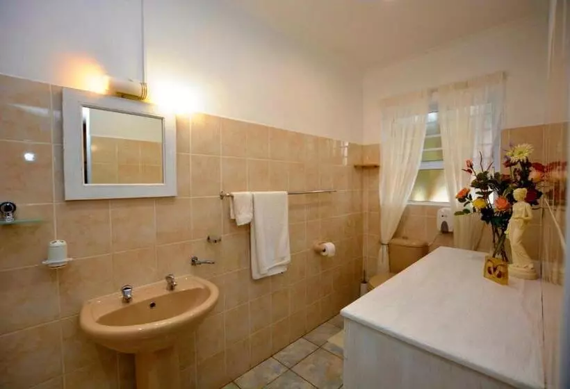 اتاق لوکس, Amarachi Guesthouse