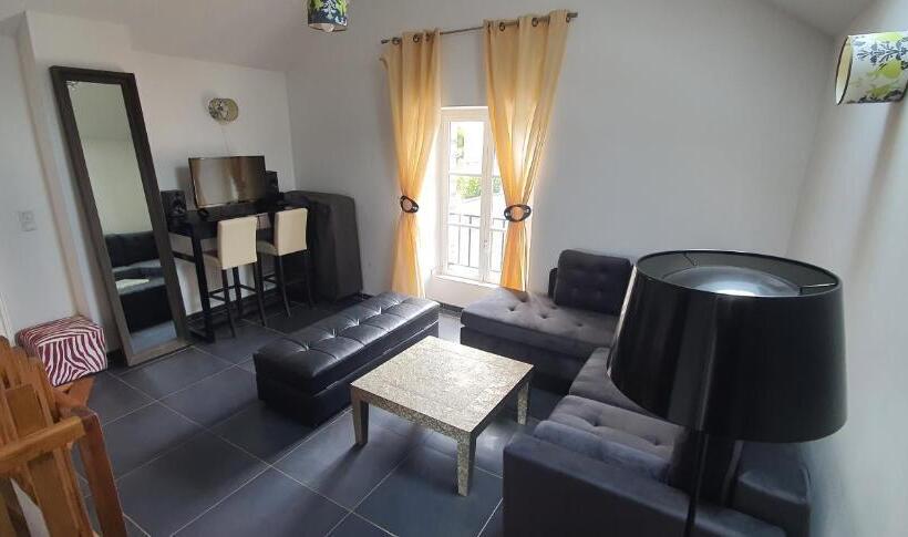 침실 2개 아파트, Villa Primerose