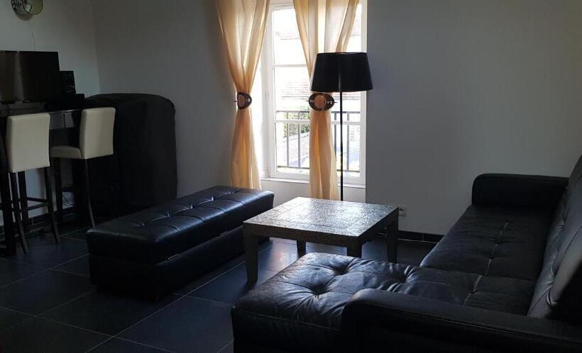 침실 2개 아파트, Villa Primerose