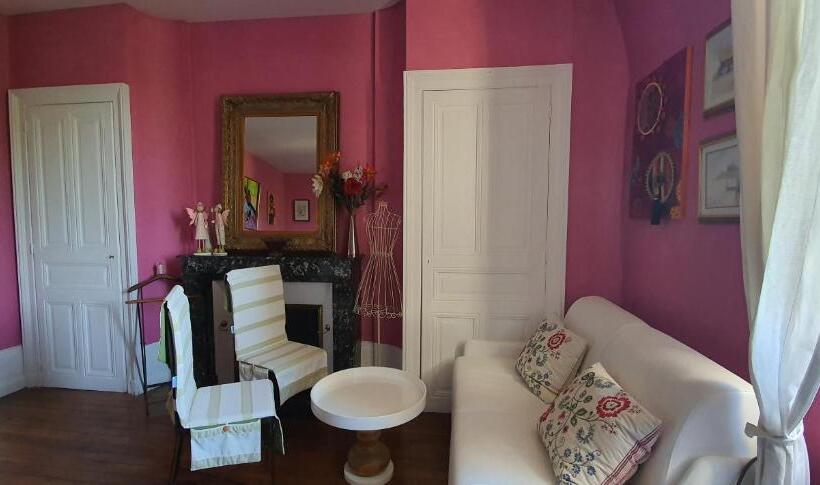 컴포트 룸, Villa Primerose