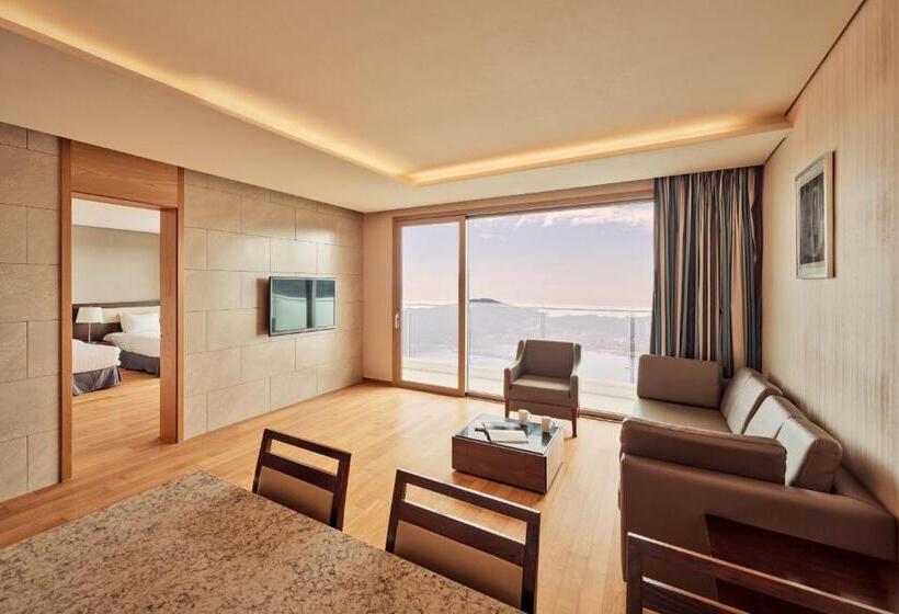 جناح مطلّ علي البحر, Sono Calm Geoje