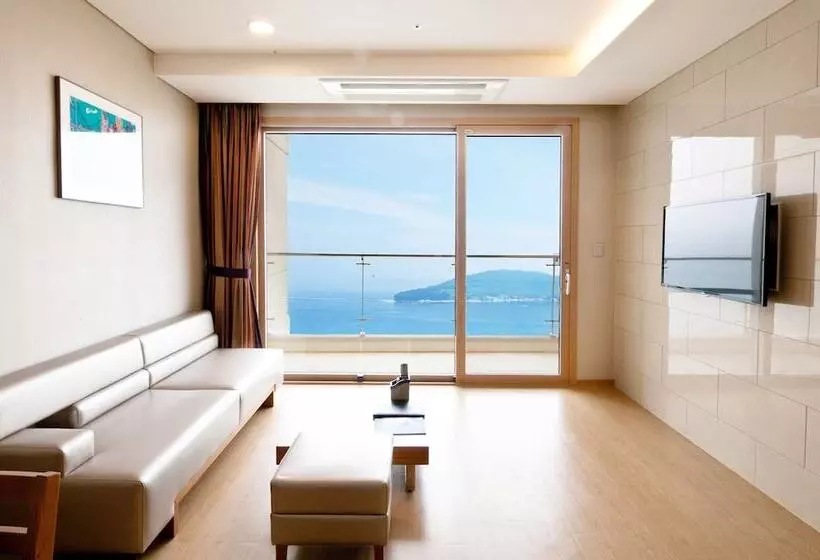 Sviitti Merinäkymä, Sono Calm Geoje