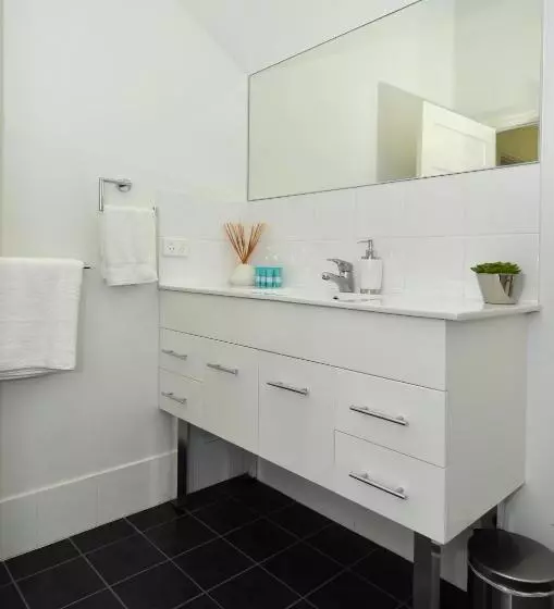 آپارتمان 1 خوابه, Albany Central Apartments