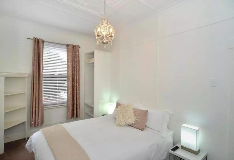 آپارتمان 2 خوابه, Albany Central Apartments