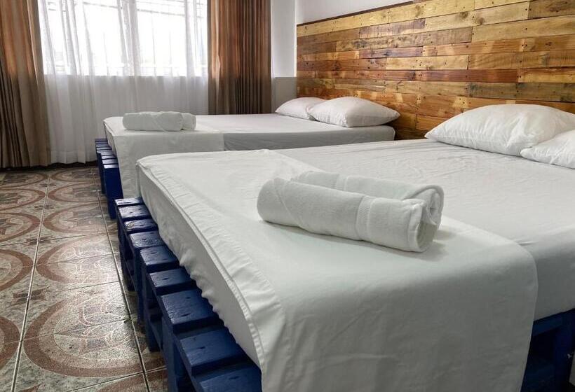 اتاق استاندارد با 2 تخت دوبل, La Hacienda Rooms & Food