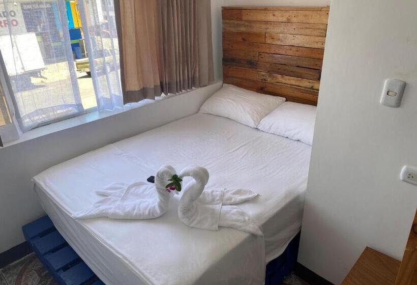 اتاق استاندارد سه نفره, La Hacienda Rooms & Food