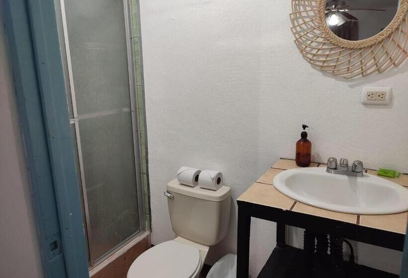 اتاق عادی, La Hacienda Rooms & Food