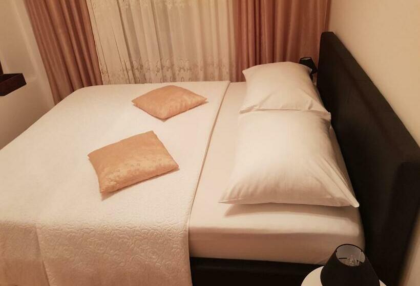 דירת חדר, Apartments Minerva