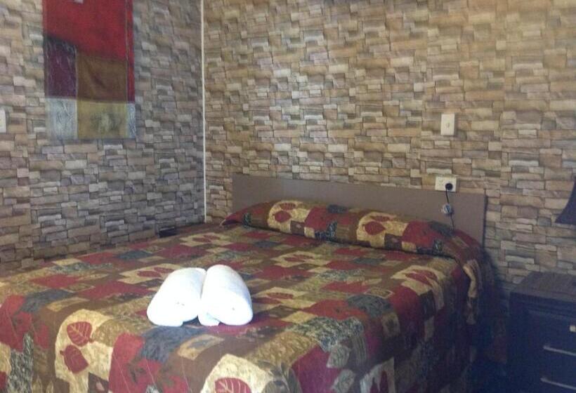 이코노미 룸, Ayr Max Motel
