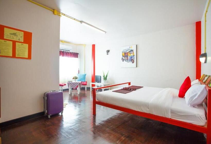 豪华房间, Fun D Hostel Chiang Rai