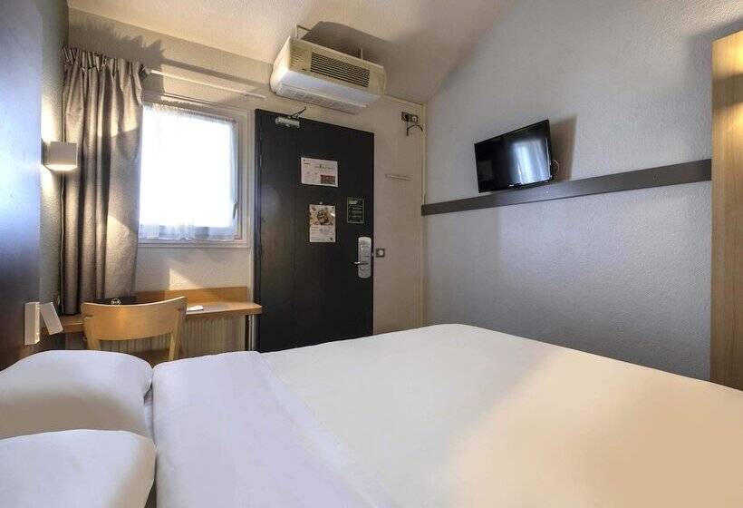 Номер Стандарт Адаптированный для Инвалидов, B&B Hotel La Rochelle Angoulins
