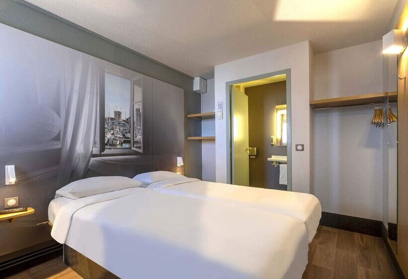 חדר סטנדרט מותאם לאדם עם מוגבלויות, B&B Hotel La Rochelle Angoulins