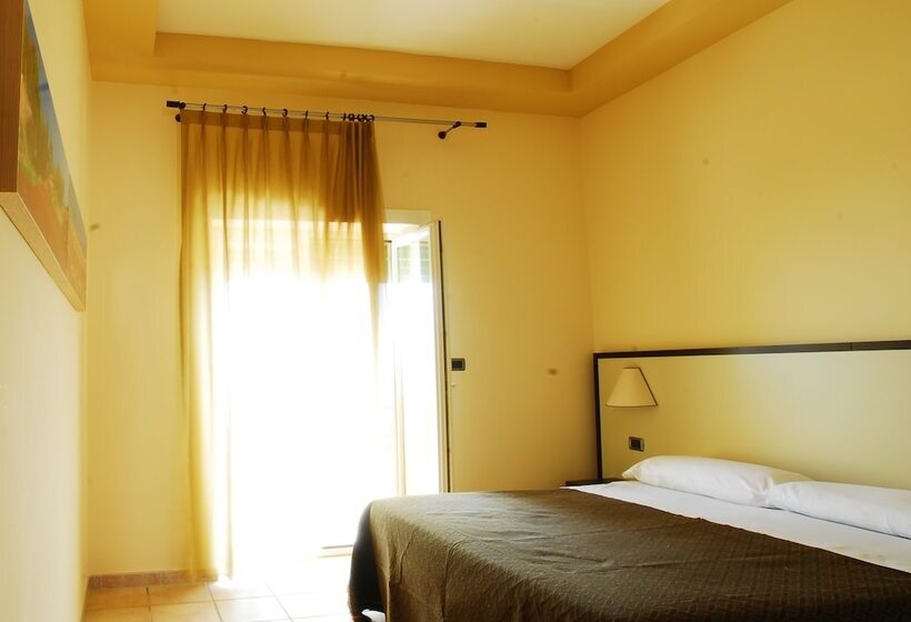 شقة غرفة واحدة, Cala Saracena Resort