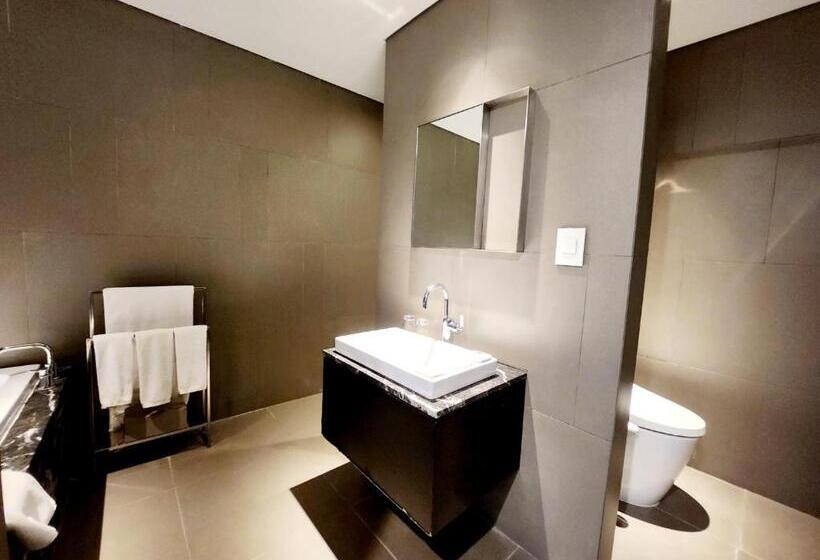 Cameră Standard, Js Boutique