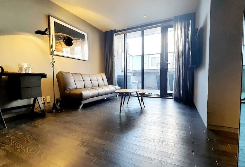 اتاق سوپریور, Js Boutique