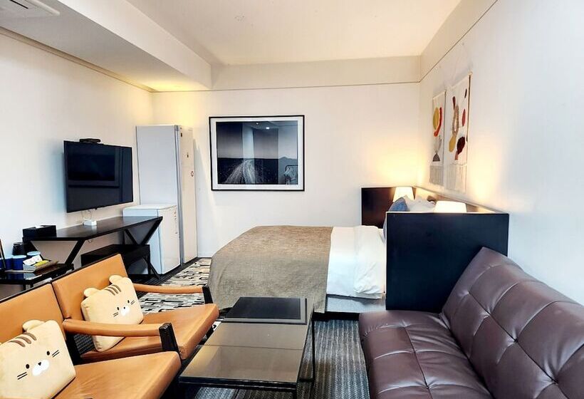 Cameră Standard, Js Boutique