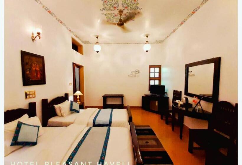 スタンダードトリプルルーム, Pleasant Haveli   Only Adults