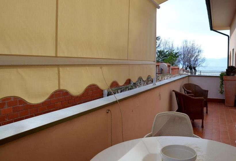 דירה בת חדר שינה 1 עם מרפסת, Appartamenti Onda Etrusca