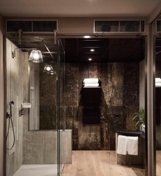 デラックススイート, Ristorante La Rosina