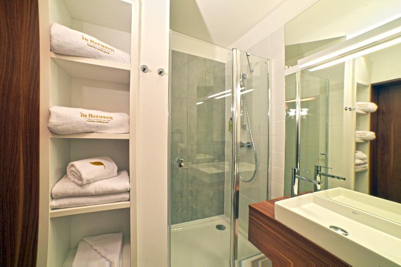 اتاق استاندارد یک نفره, Shimane Hamada Washington Hotel Plaza