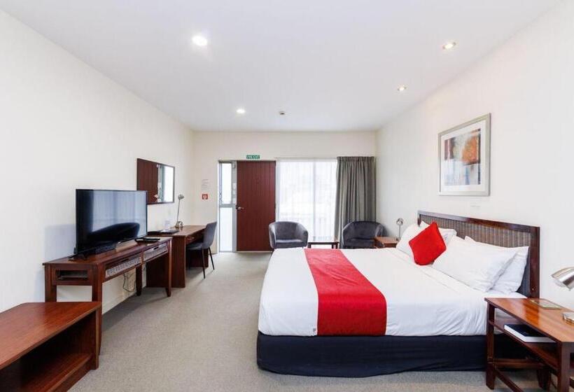 标准工作室, Fitzherbert Regency Motor Lodge