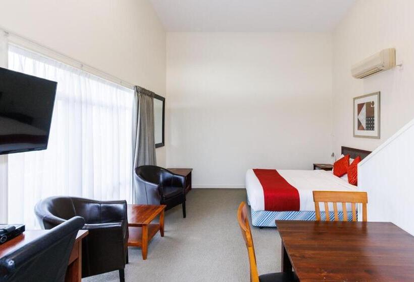 Семейное Студио, Fitzherbert Regency Motor Lodge