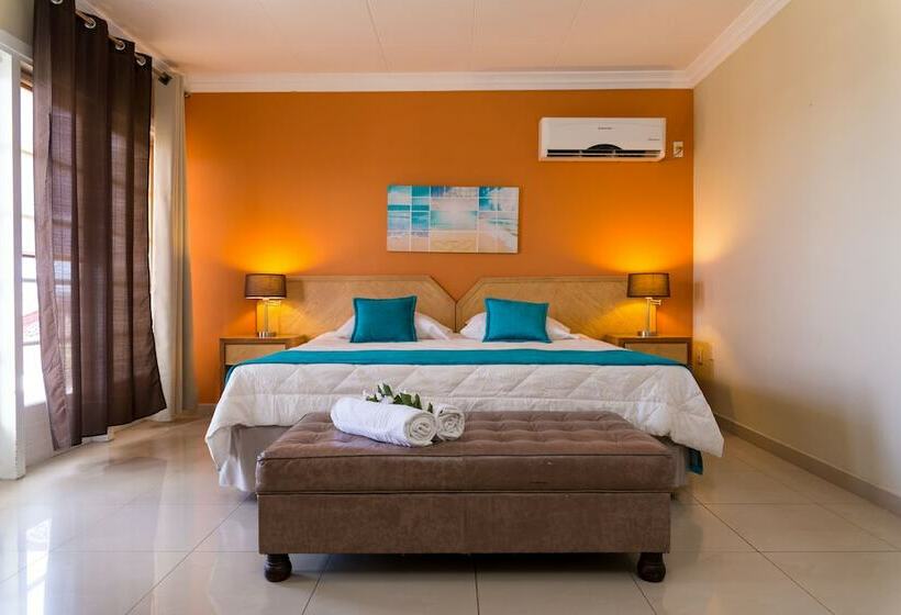 مجموعه ویستا شهر, O Casarao Guesthouse