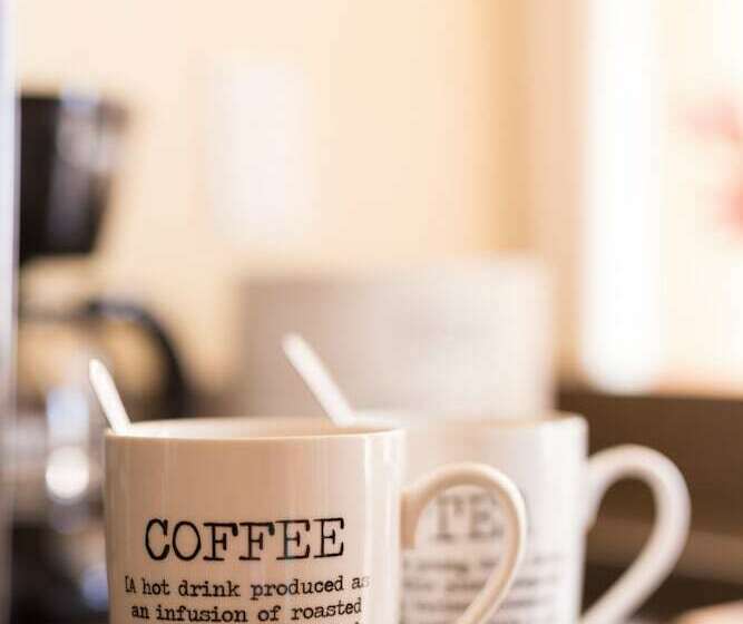 مجموعه ویستا شهر, O Casarao Guesthouse