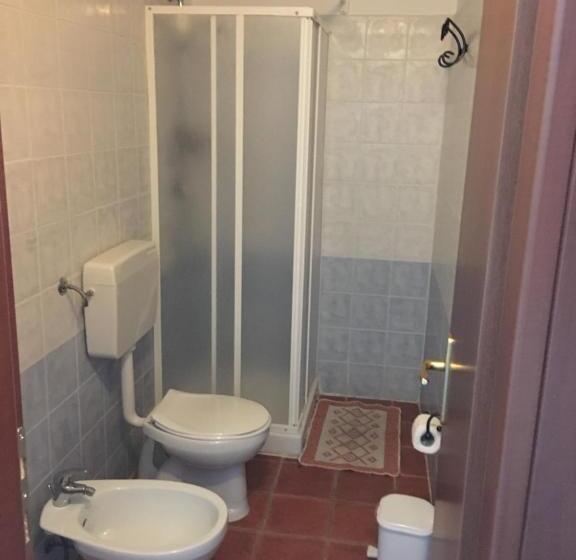اتاق استاندارد چهار تخته, Porta Pantalica