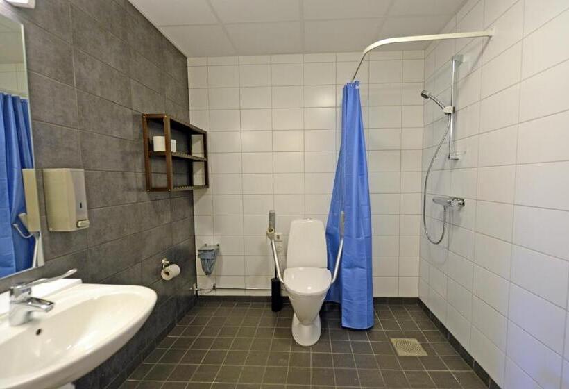 豪华家庭房间, Spoton Hostel & Sportsbar