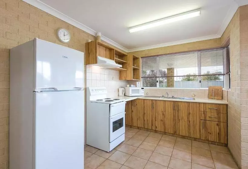 آپارتمان 2 خوابه, Albany Holiday Units