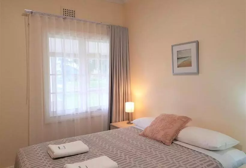تختخواب در اتاق مشترک, Albany Holiday Units