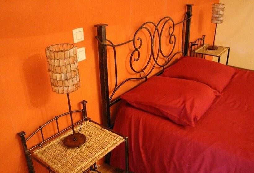 スイート(家族用), Domaine D Alcapies