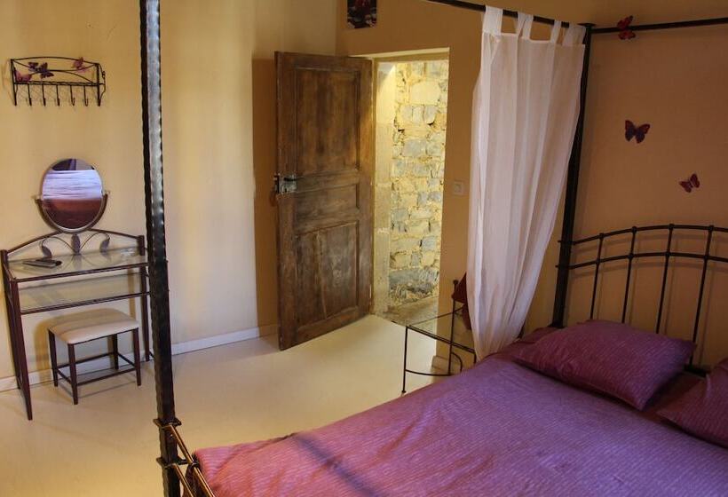 ロマンチックな部屋, Domaine D Alcapies