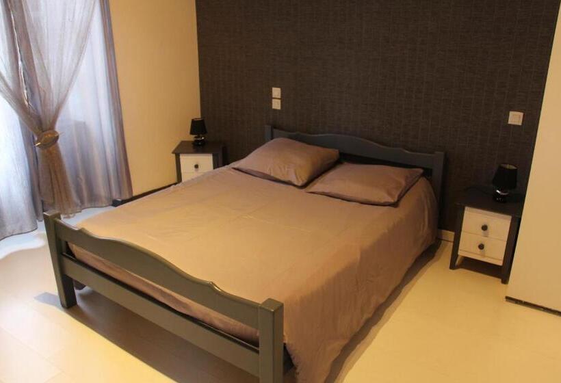 スタンダードルーム, Domaine D Alcapies