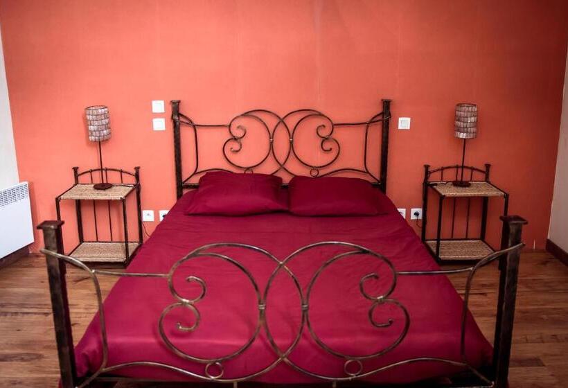 スイート(家族用), Domaine D Alcapies