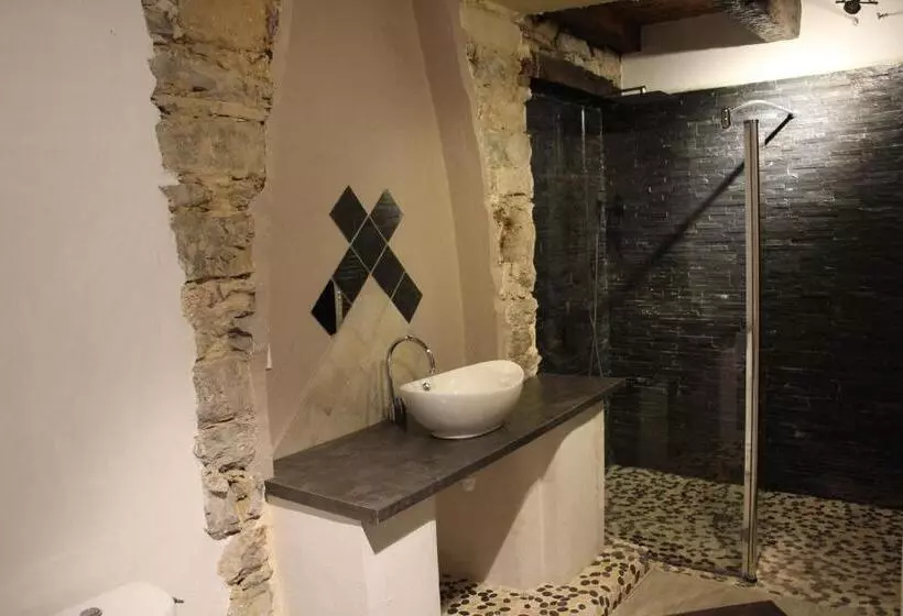 コンフォートルーム, Domaine D Alcapies